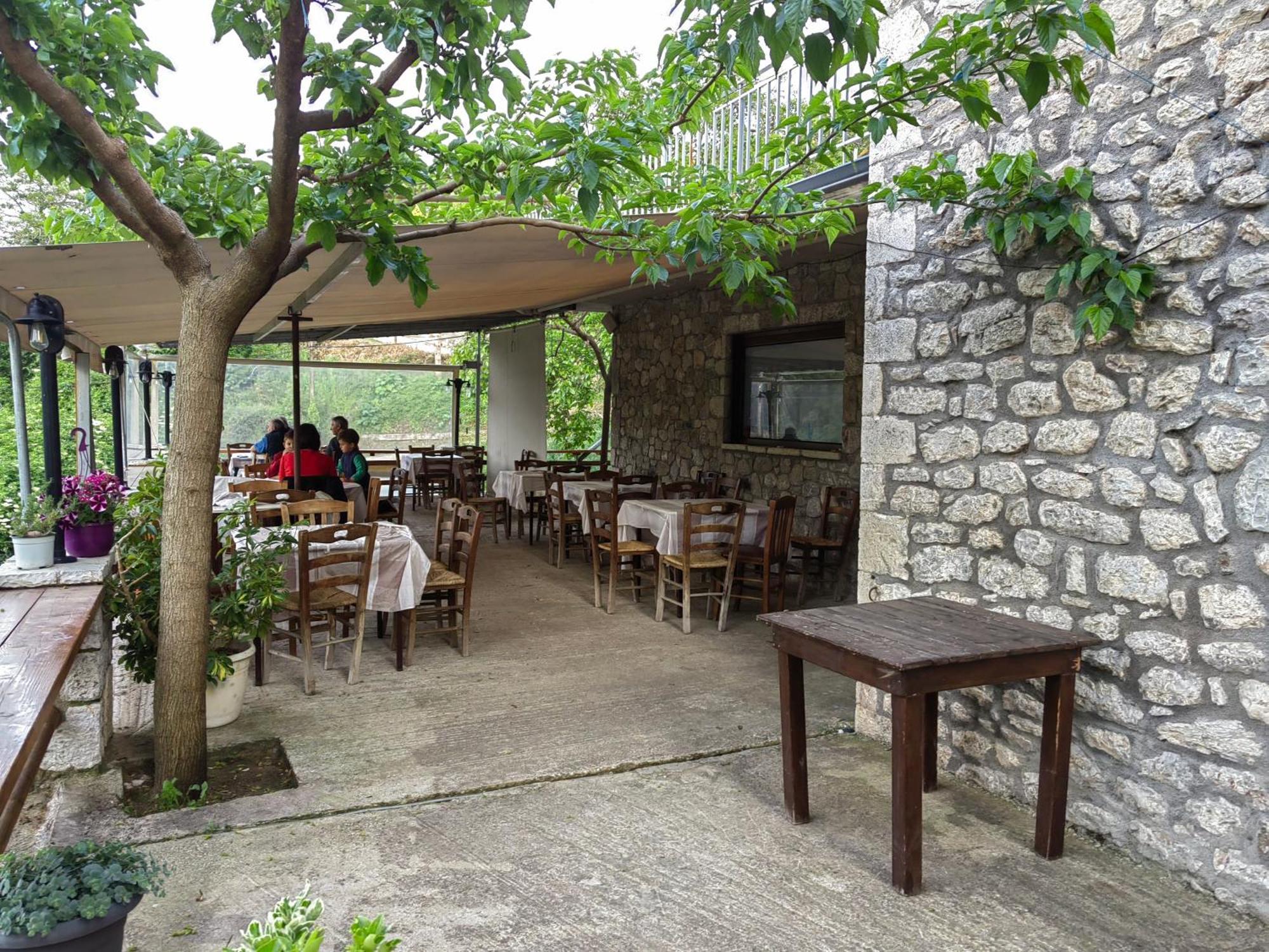 Plataniotissa Mansion Villa Kalavryta Exterior foto